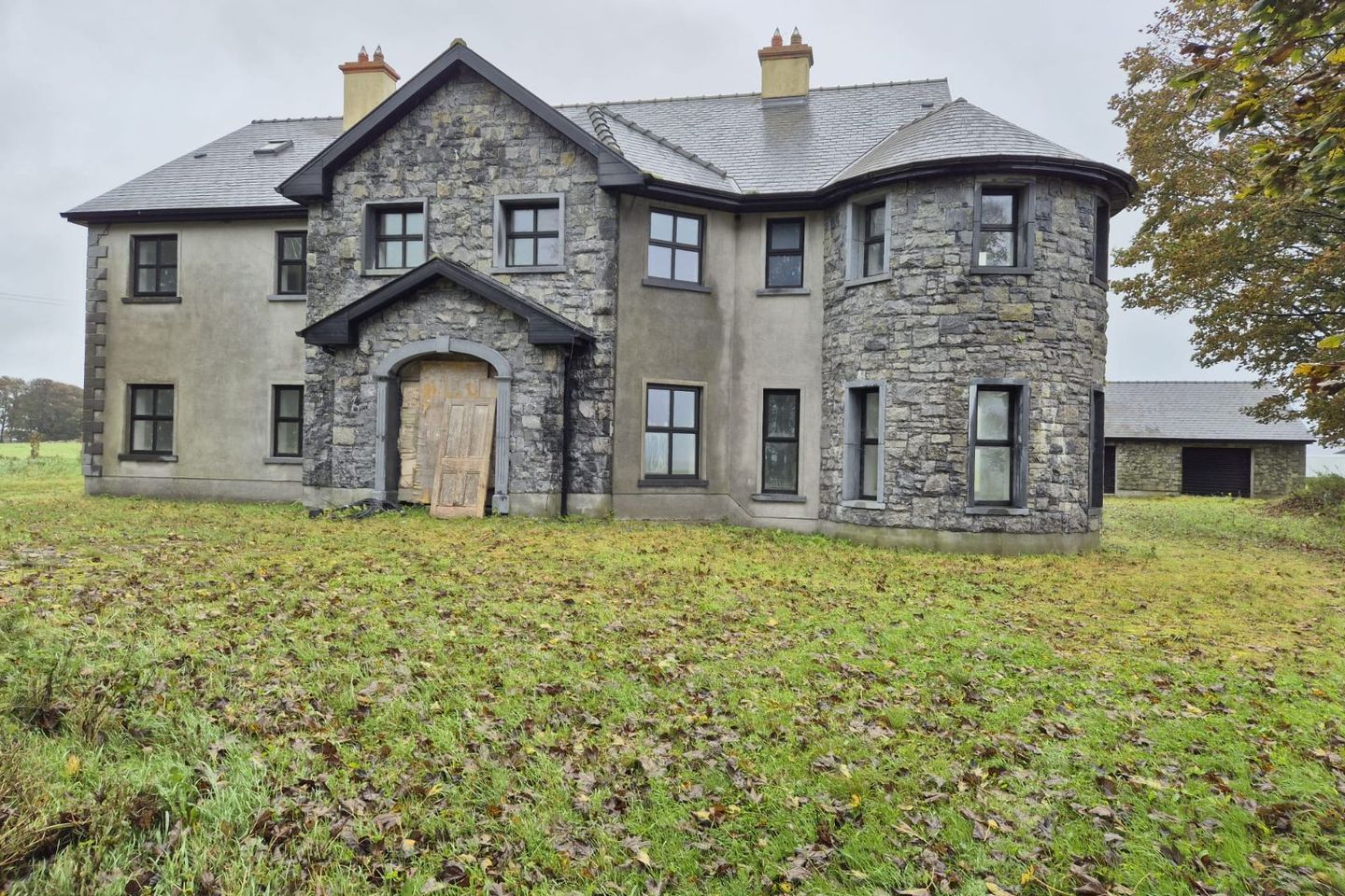 Cahermaculick, Shrule, Shrule, Co. Mayo, H91HRW3
