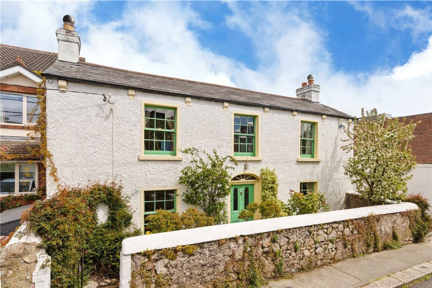 Longford House 21 Lanesville, Monkstown, Co. Dublin, A96FE17 is for
