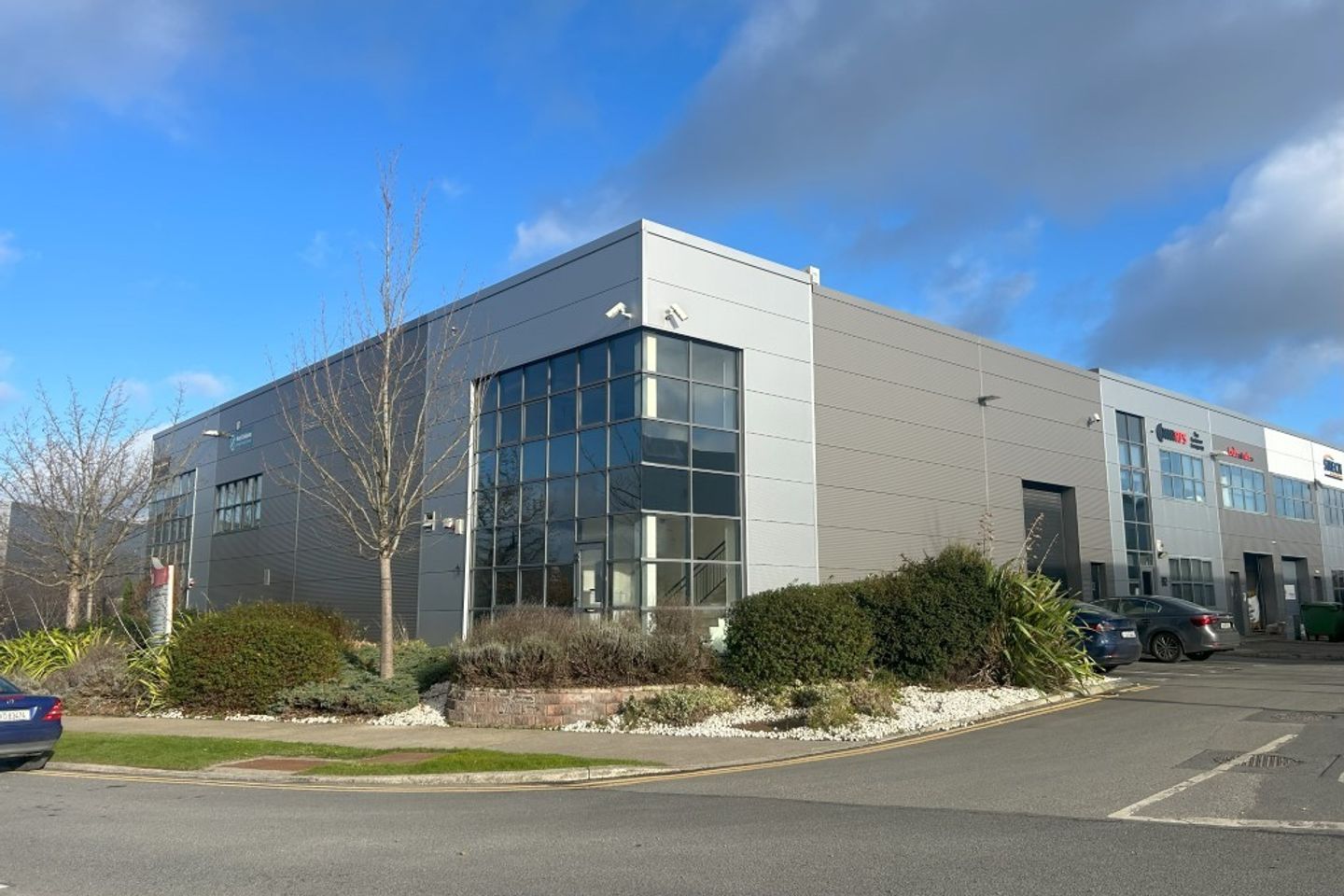 Commercial property for rent in Unit B1 Baldonnell Business Park