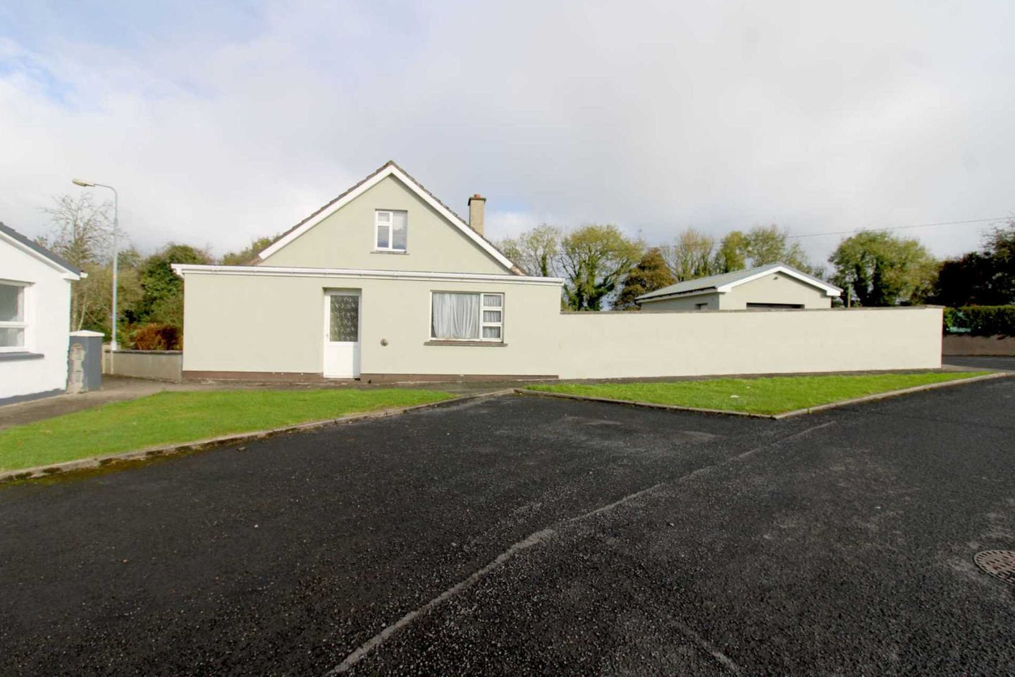 16 Bartra Heights, Killala, Co. Mayo, F26TD96 is for sale on Daft.ie