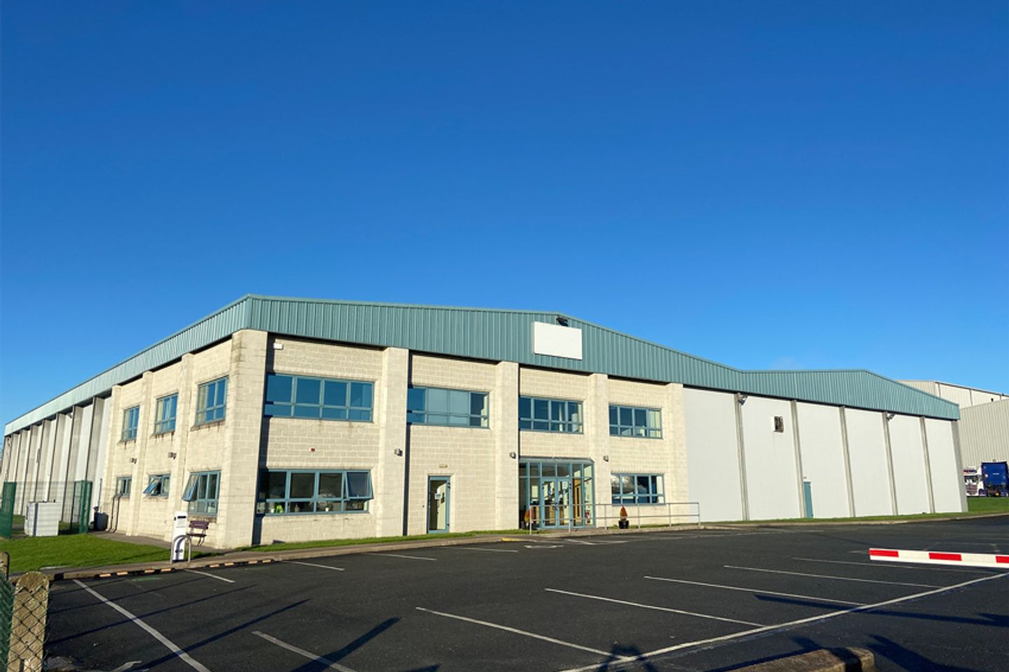 Commercial property for rent in Glan Aris Facility, Food Central, St