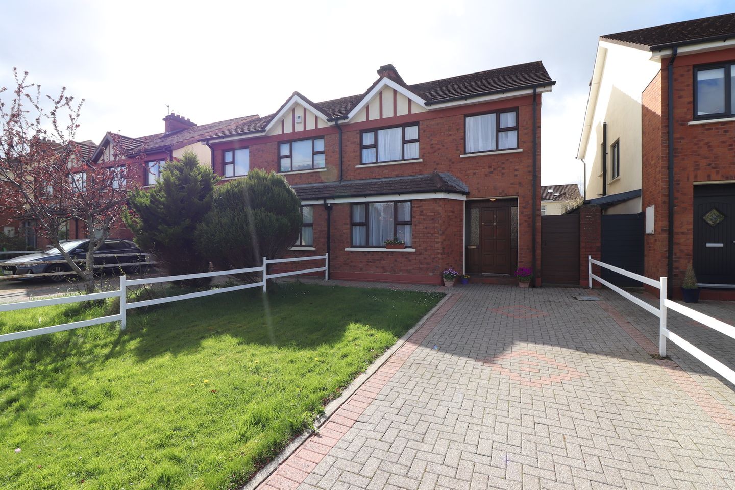 8 Ashbrook Lawn, Ennis Road, Ennis Road, Co. Limerick, V94VFX7 is for