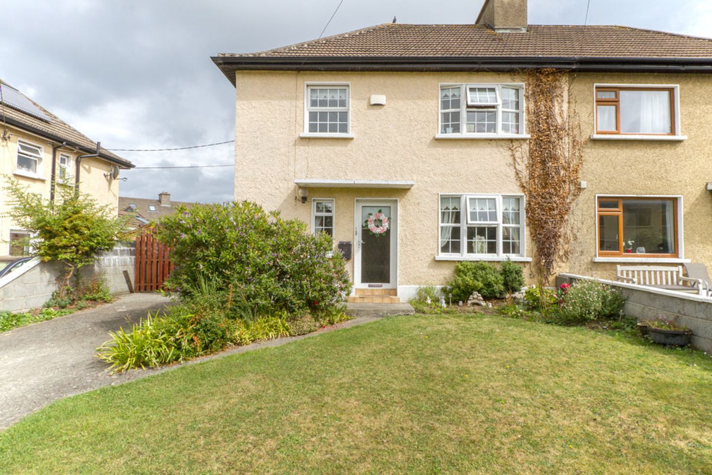 9 Roselawn Park, Boghall Road, Bray, Co. Wicklow is for sale on Daft.ie