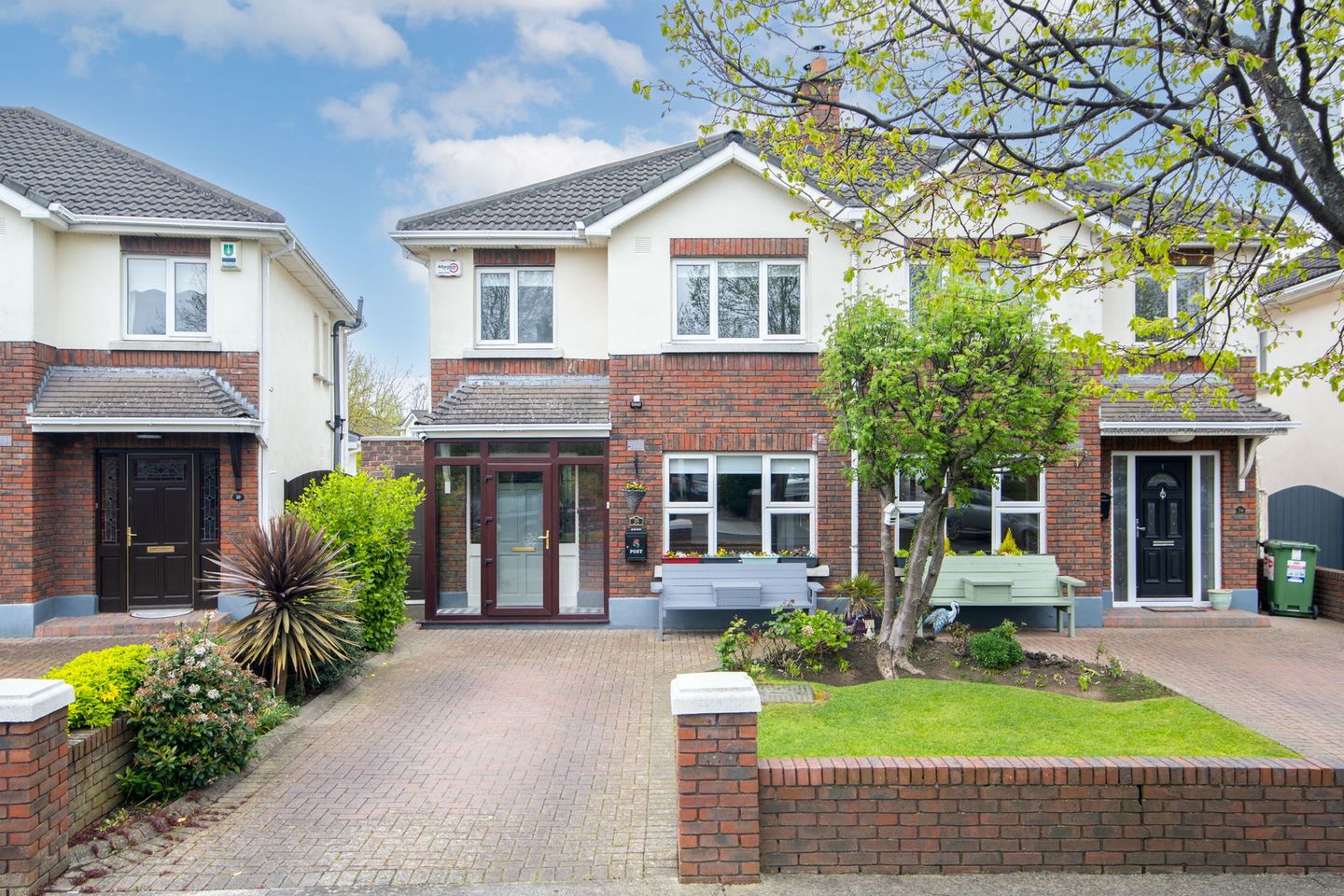 36 Wainsfort Manor Drive, Terenure, Terenure, Dublin 6, D6WWV52 is for