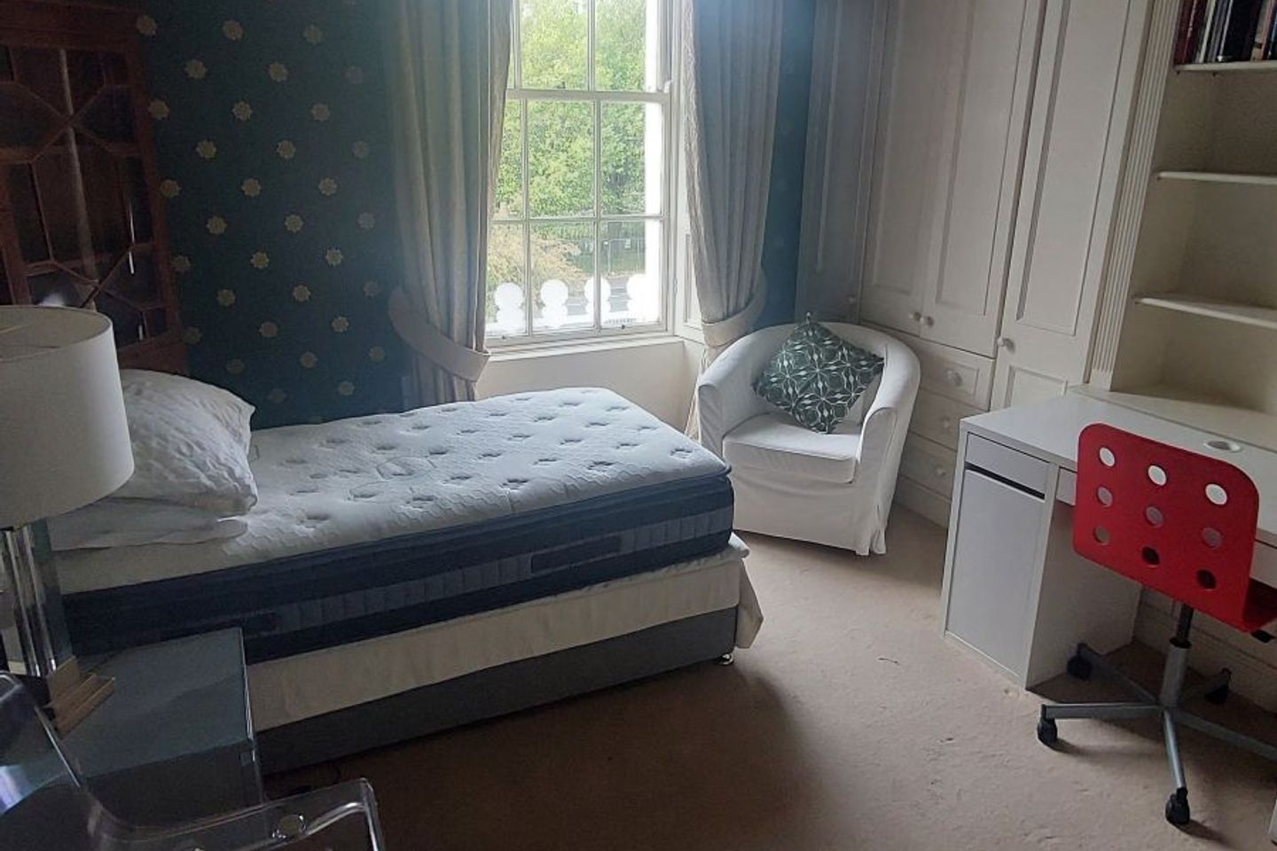 Mespil Road, Ballsbridge, Dublin 4