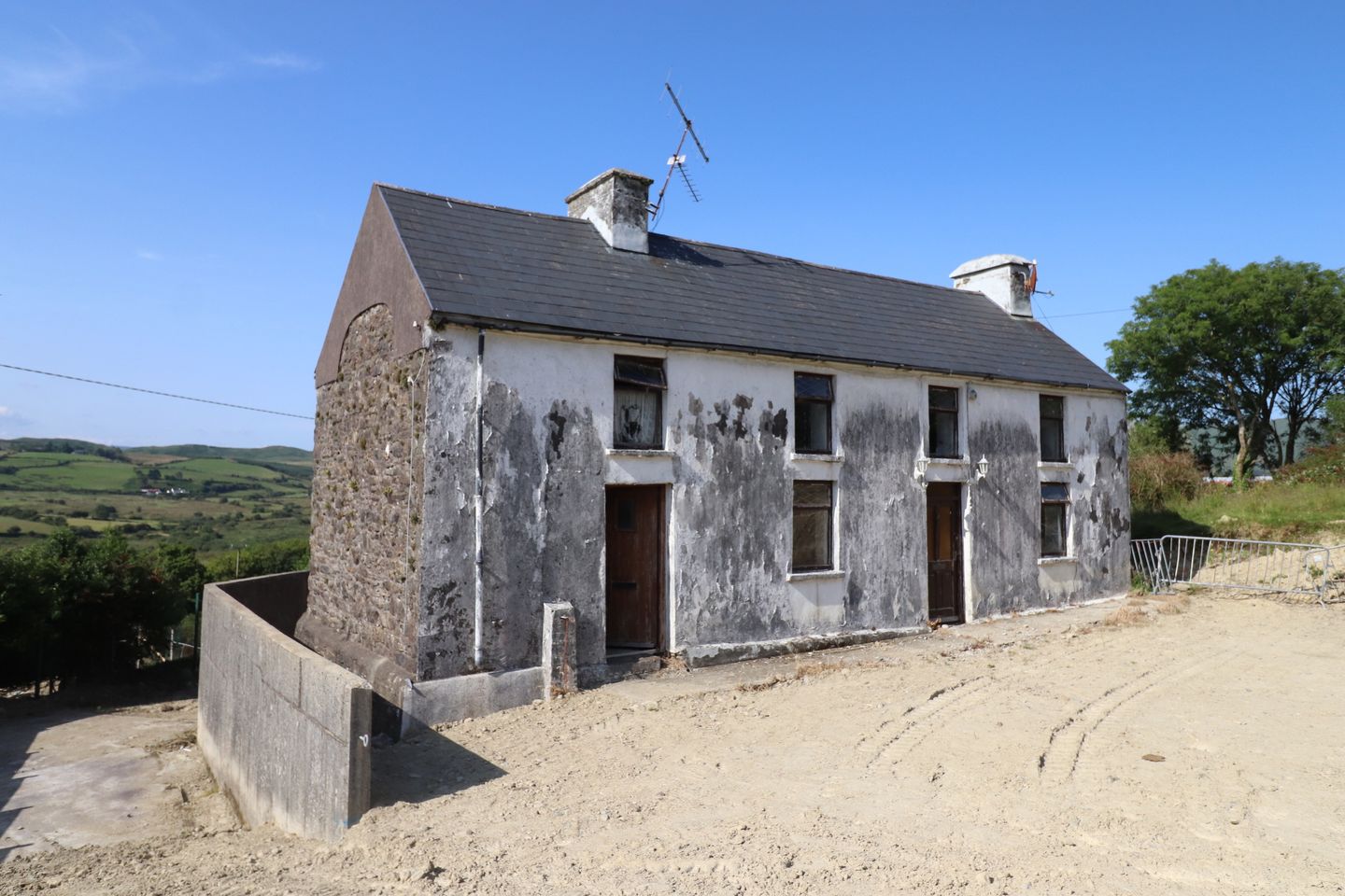 Glencreagh, Bantry, Co. Cork, P75PW21 is for sale on Daft.ie