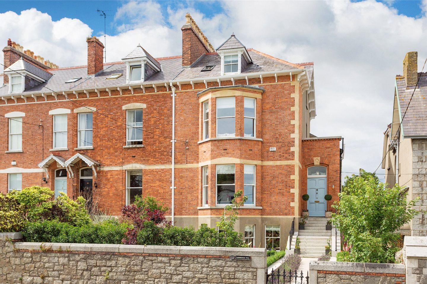 21 Cambridge Terrace, York Road, Dun Laoghaire, Co. Dublin, A96T921