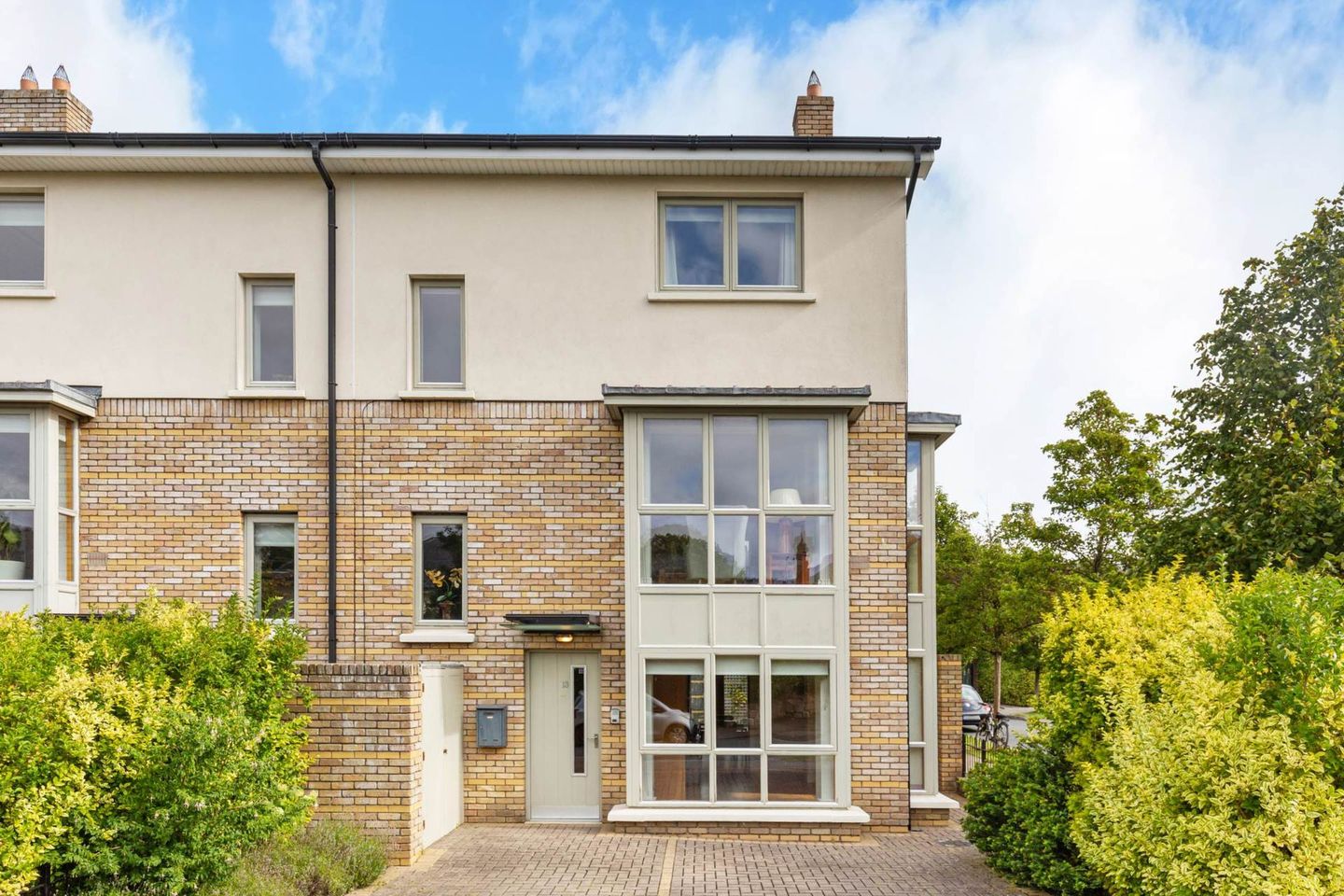 13 Kelston Park, Foxrock, Dublin 18, D18NX43