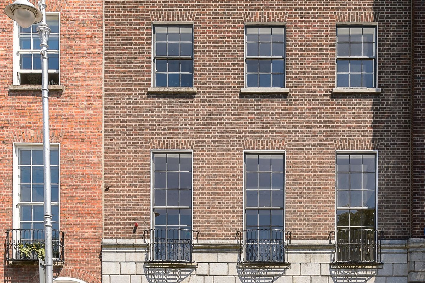 Commercial property for rent in Ground Floor, 14 Merrion Square, Dublin 2