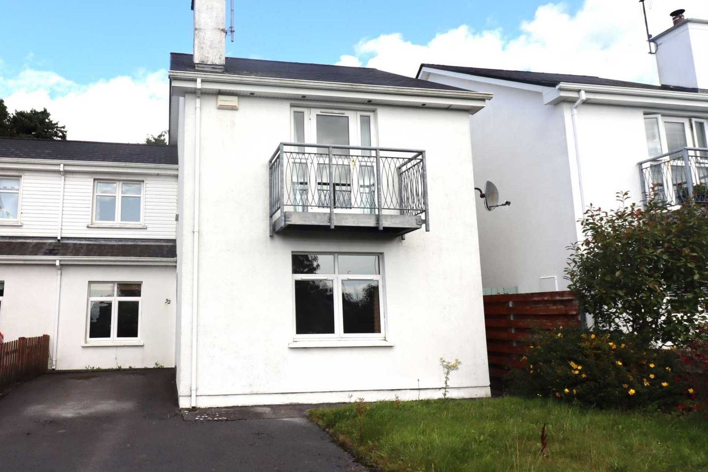 32 The Glade, Athenry, Co. Galway, H65CH59 is for sale on Daft.ie