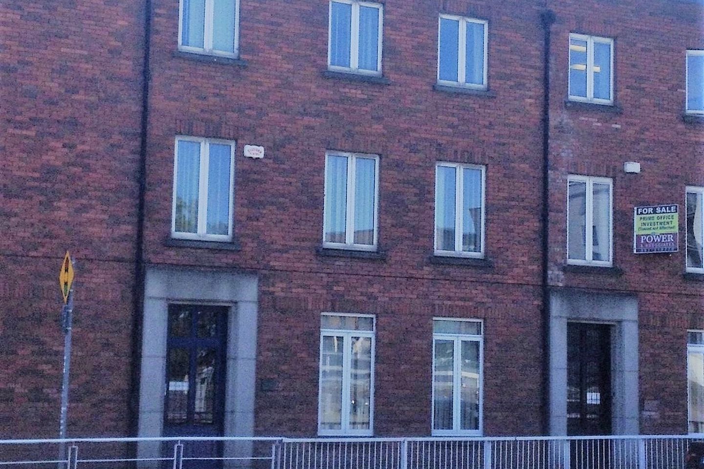 Commercial property for rent in Block G, Lock Quay, Limerick.(Ground