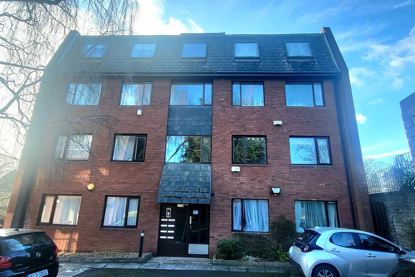 Apartment 29, River Gardens, Glasnevin, Dublin 9, D09X704 is for sale