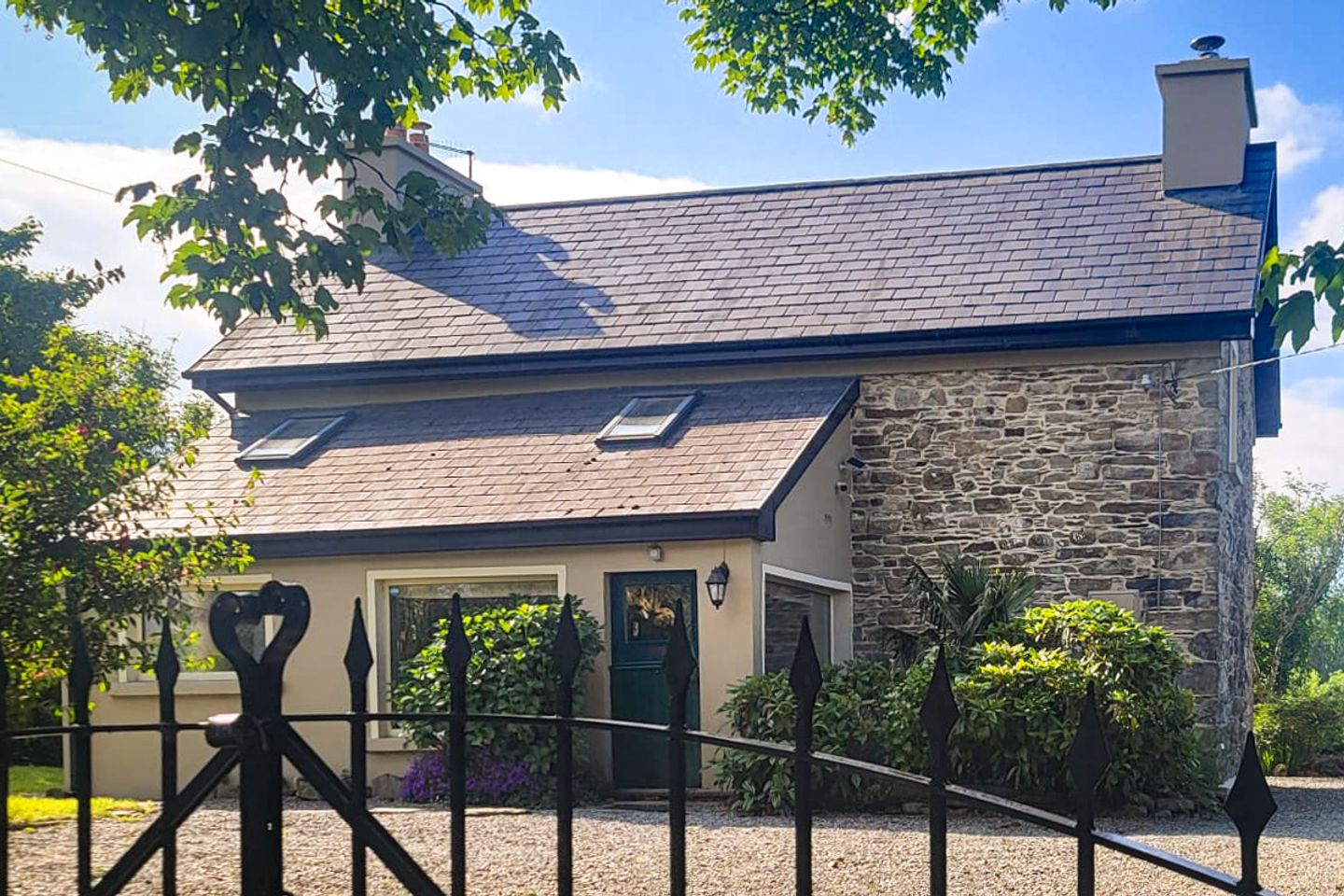 Fuschia Cottage, Gurranes South, Drimoleague, Co. Cork, P47RF92 is for