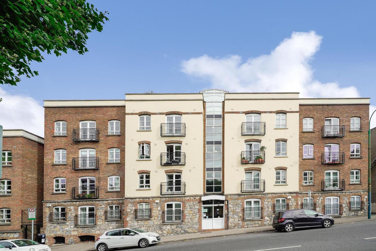 24 Manor Hall, Mount Brown, Kilmainham, D08 WR82, Dublin 8