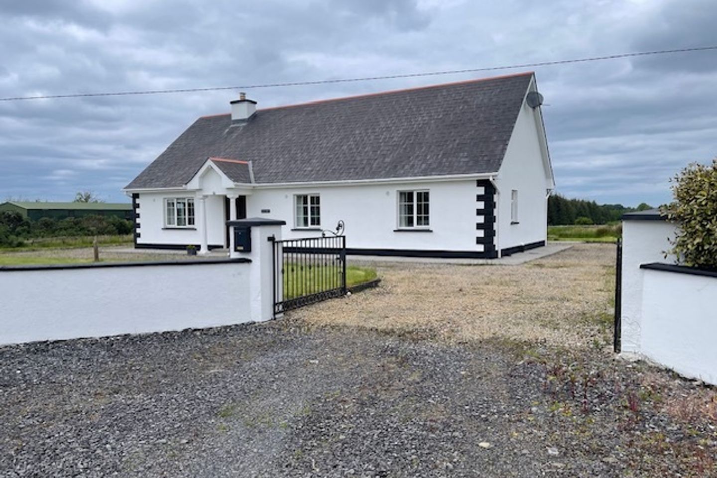 Aras Cuilinn, Breanamore, Loughglynn, Co. Roscommon, F45HF85