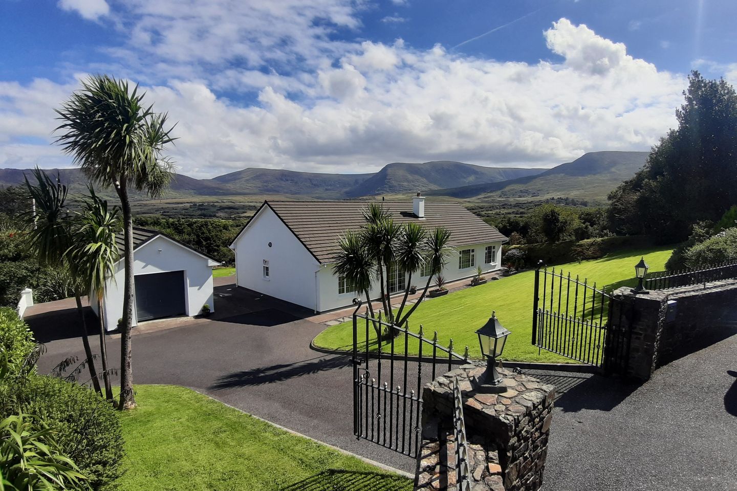Letter West, Glenbeigh, Co. Kerry, V93TX97 is for sale on Daft.ie