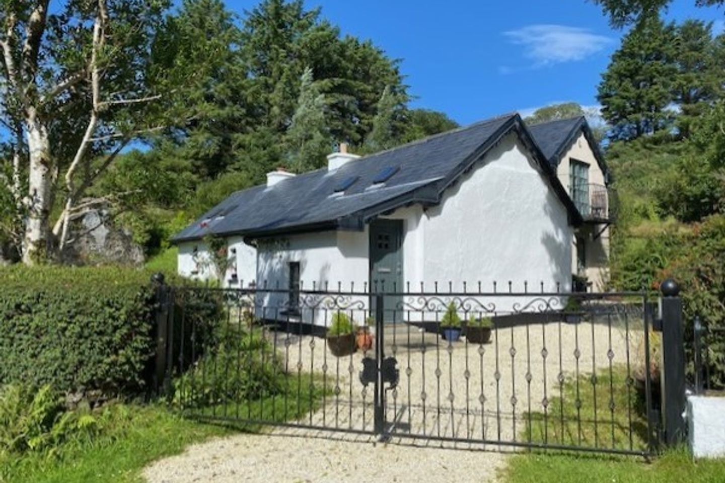 Gleann Sí - Fairy Glen Cottage, Coguish, Kilcar, Co. Donegal, F94T2W6
