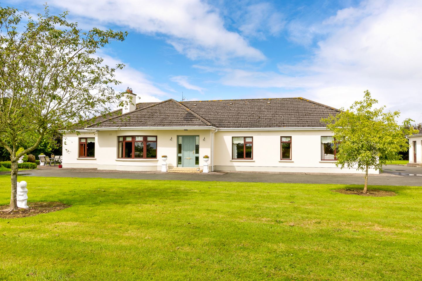 Whitethorn Lodge, Timahoe East, Donadea, Co. Kildare, W91HK72 is for