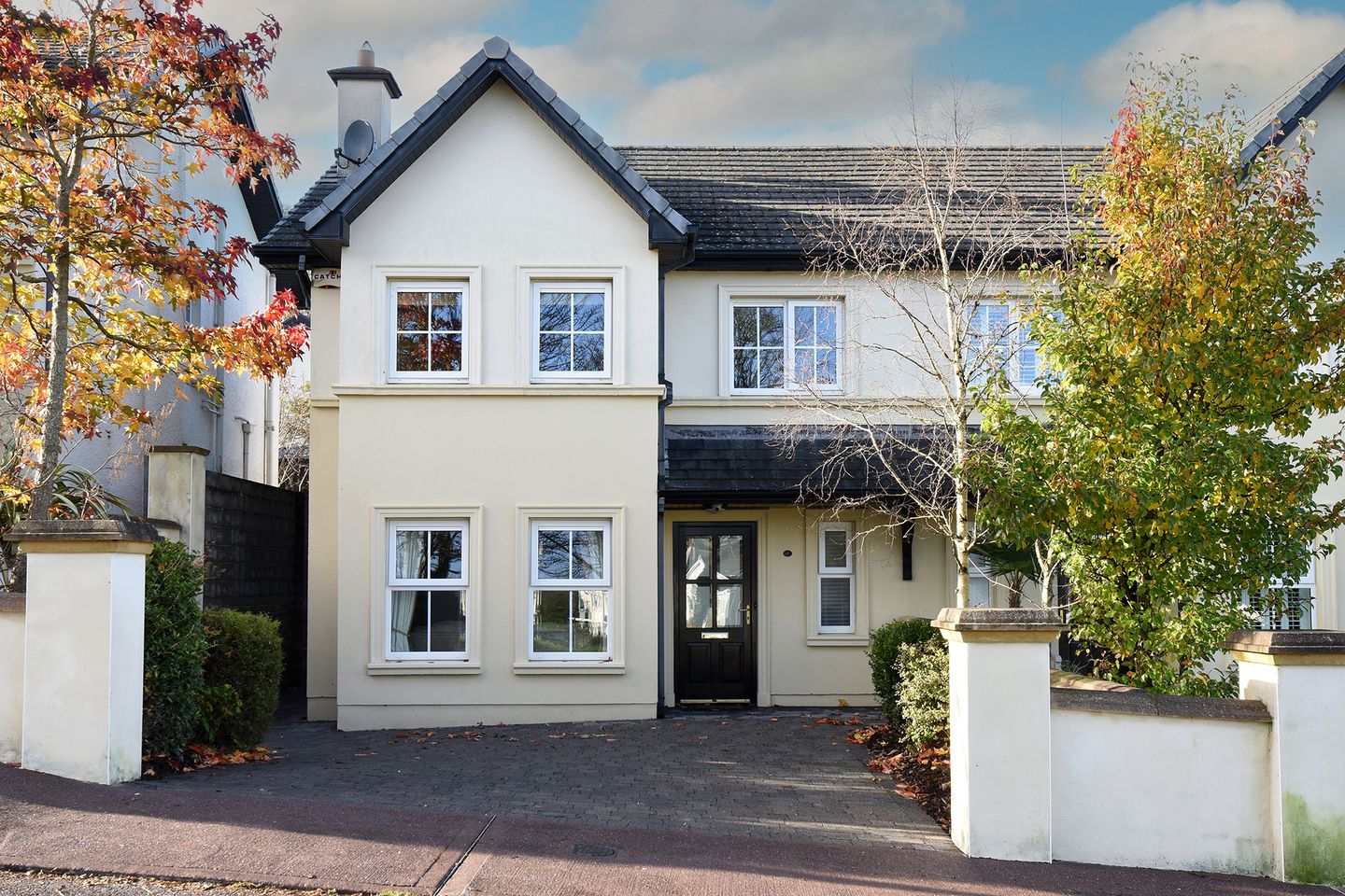 4 Drakes Point, Crosshaven, Co. Cork, P43F589 is for sale on Daft.ie