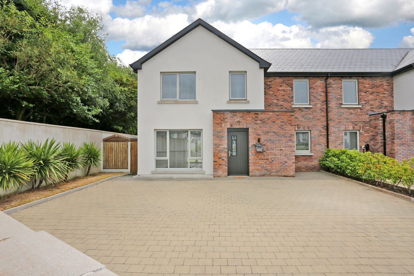 16 Castlebrook Green, Castlebrook Manor, Castletroy, Co. Limerick