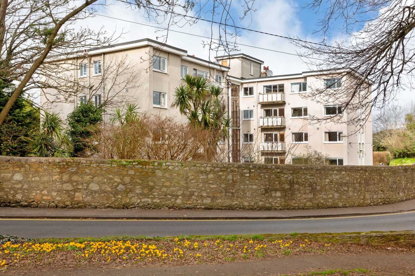 Apt 12, Hibernia, De Vesci Court, Monkstown, Co. Dublin is for sale on Daft.ie