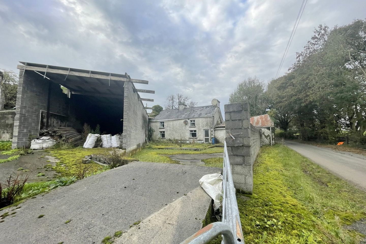Elfeet, Newtowncashel, Co. Longford, N39P981 is for sale on Daft.ie