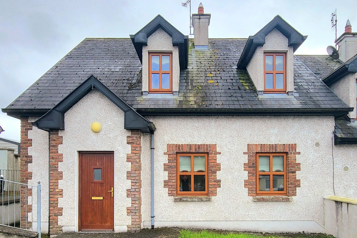 2 Compton Gardens, Sandymount, Birr, Co. Offaly, R42HY62