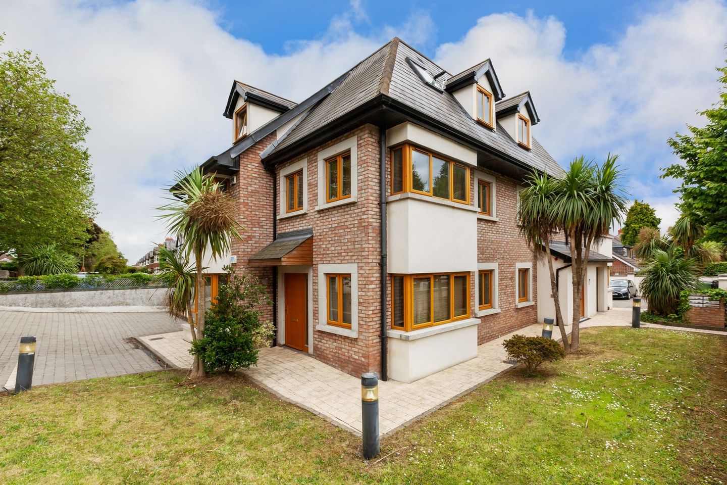 5 Askilawn, Kincora Road, Clontarf, Dublin 3, D03H314 is for sale on