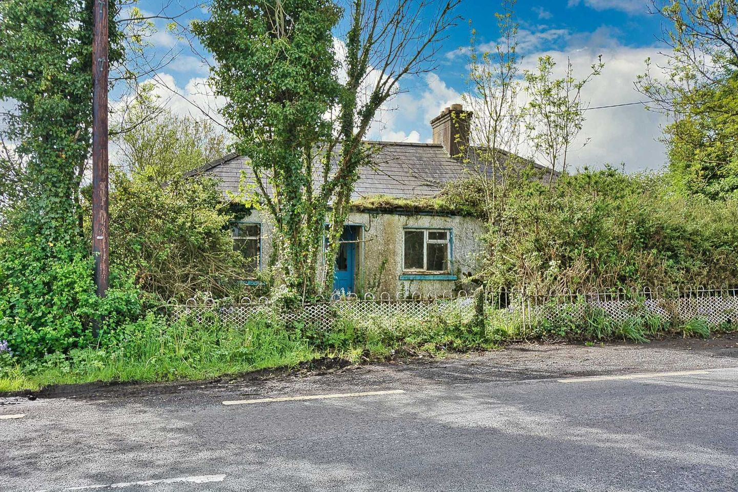 94 Caragh Cottage, Caragh, Naas, Co. Kildare is for sale on Daft.ie