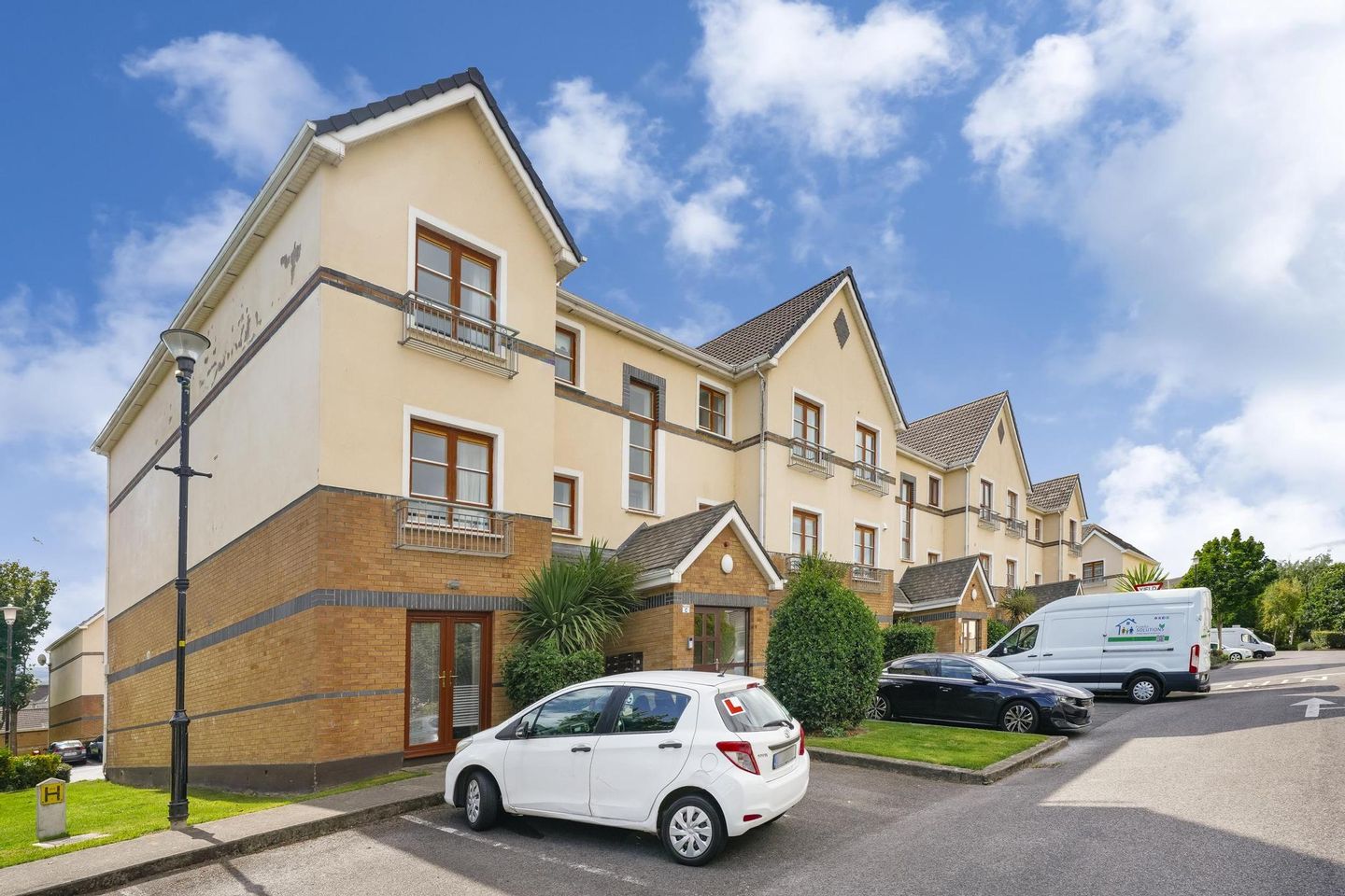 32 Marlfield Lawn, Kiltipper, Dublin 24