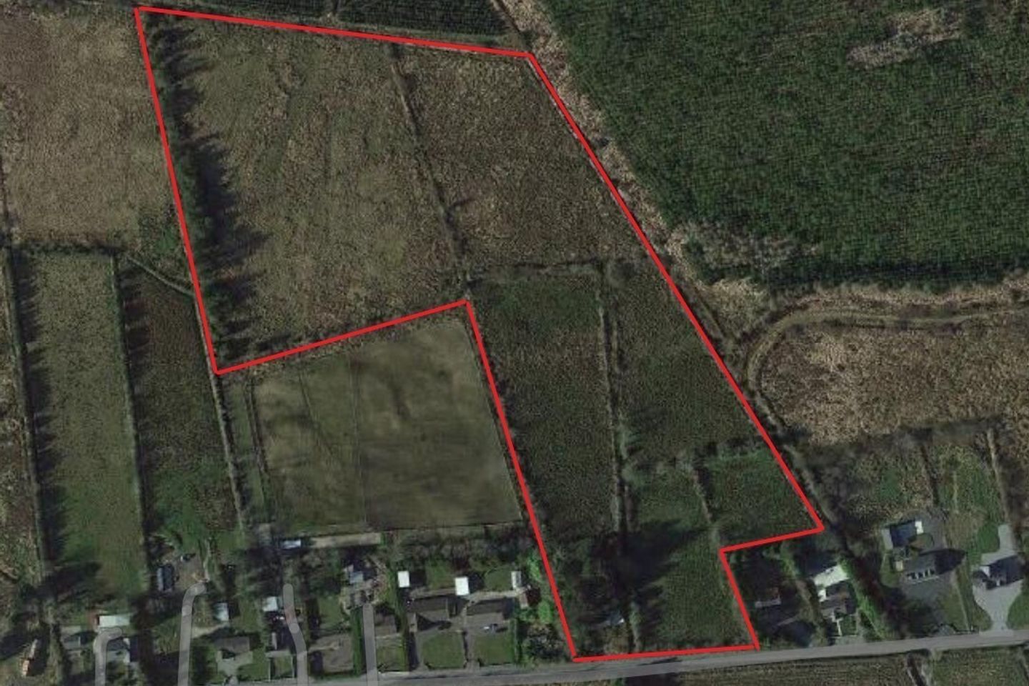 Commercial property for sale in Derelict Farmhouse On 10.45 Acres