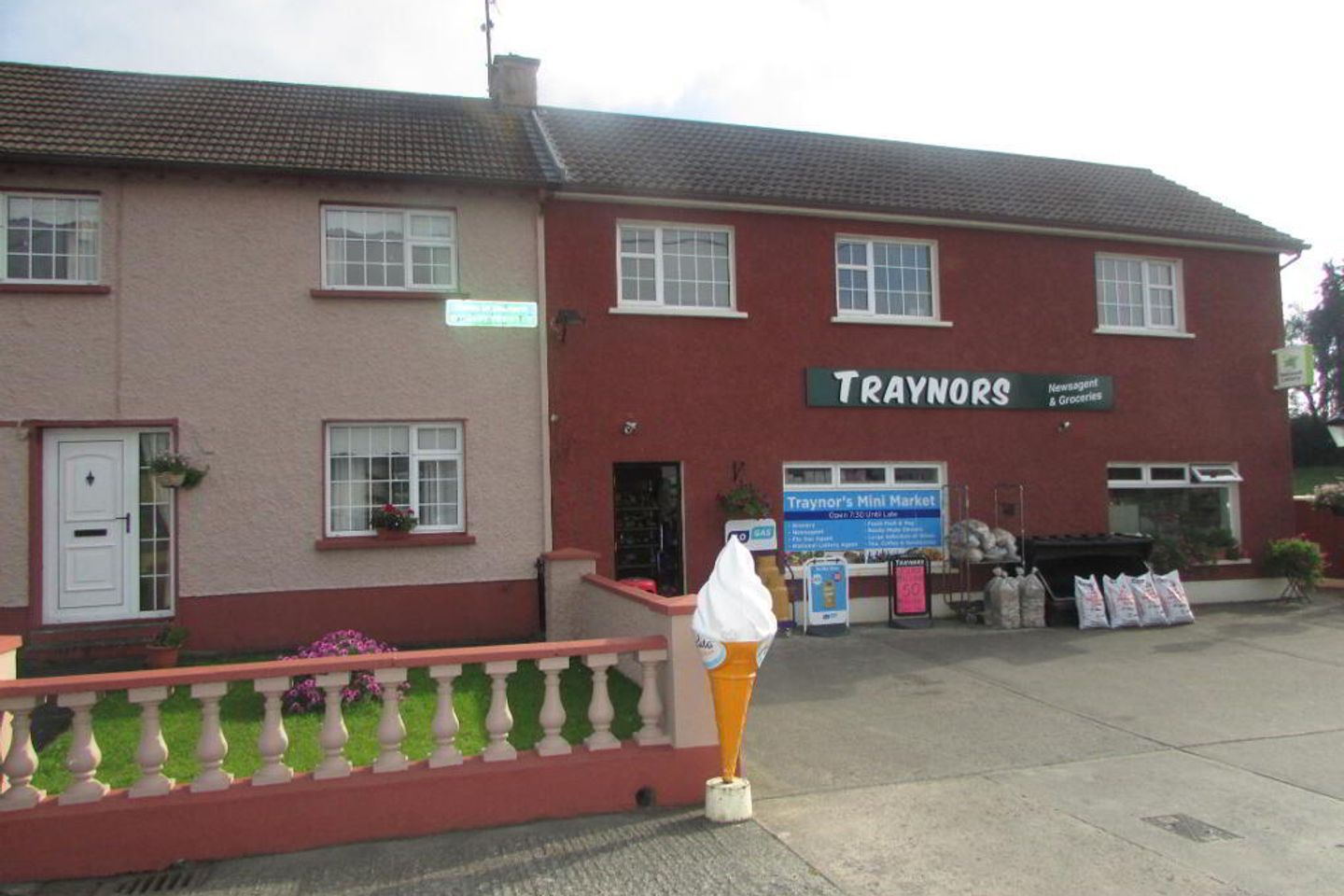28 O' Duffy Terrace, Traynor's Shop & Apartment , Carrickmacross Road