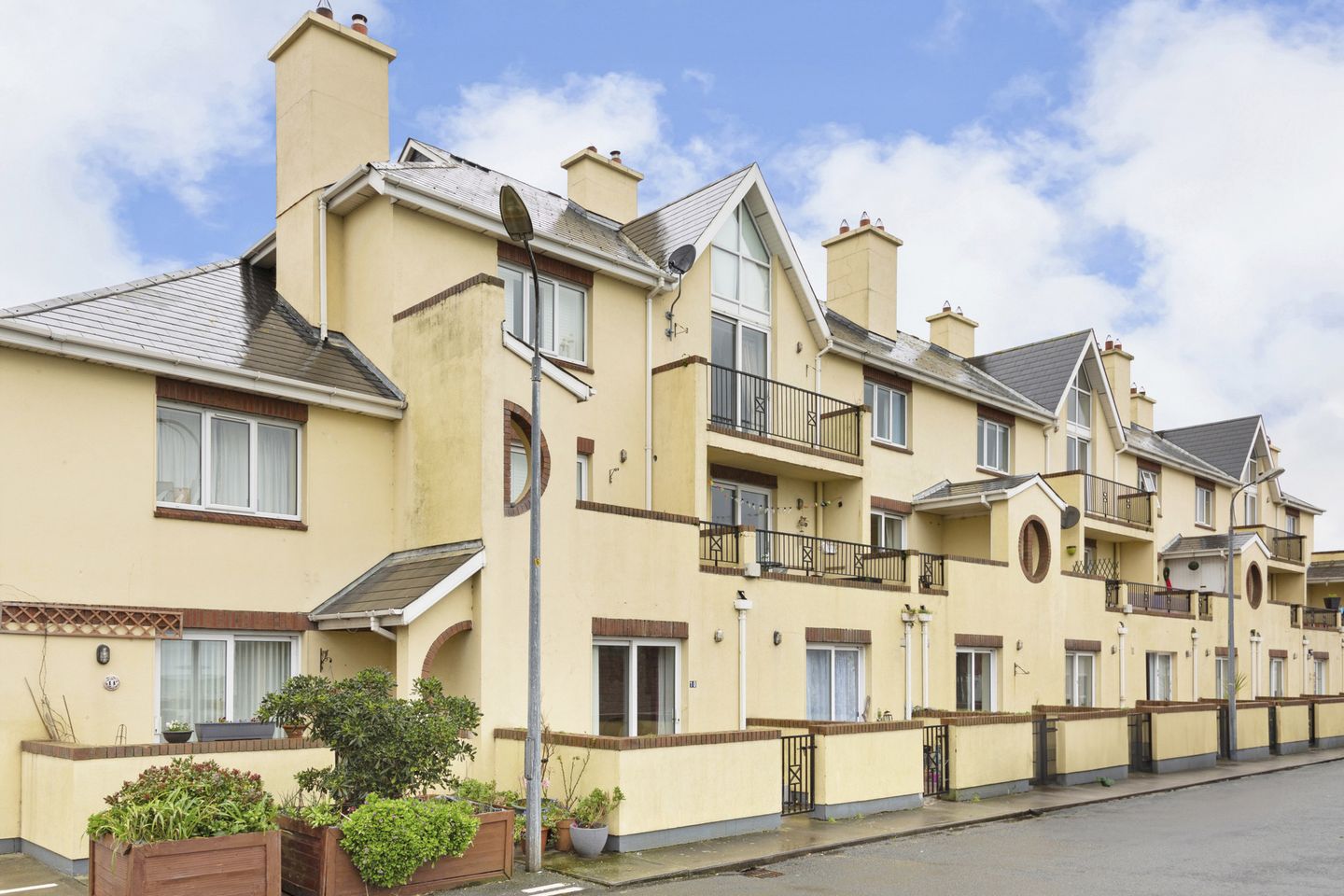 4 The Anchorage, A67RE46