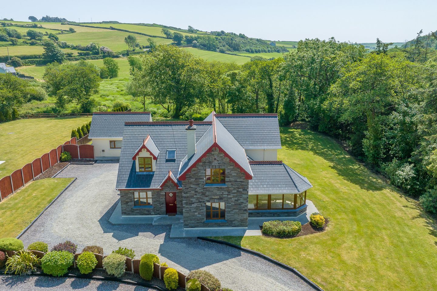 2 Rathbarry, Castlefreke, Clonakilty, Co. Cork, P85XK38