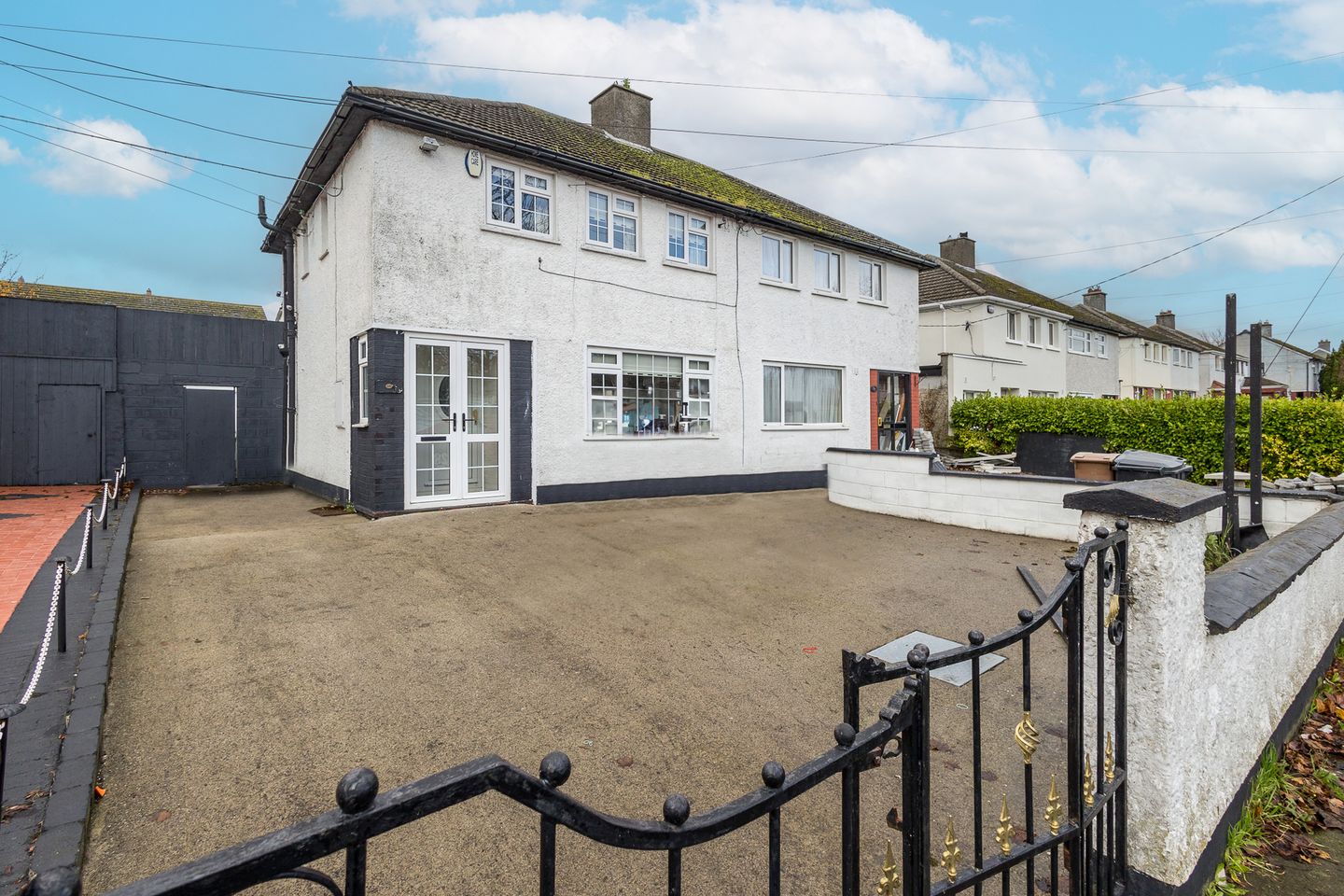 28 Shanliss Avenue, Santry, Santry, Dublin 9, D09A079 is for sale on