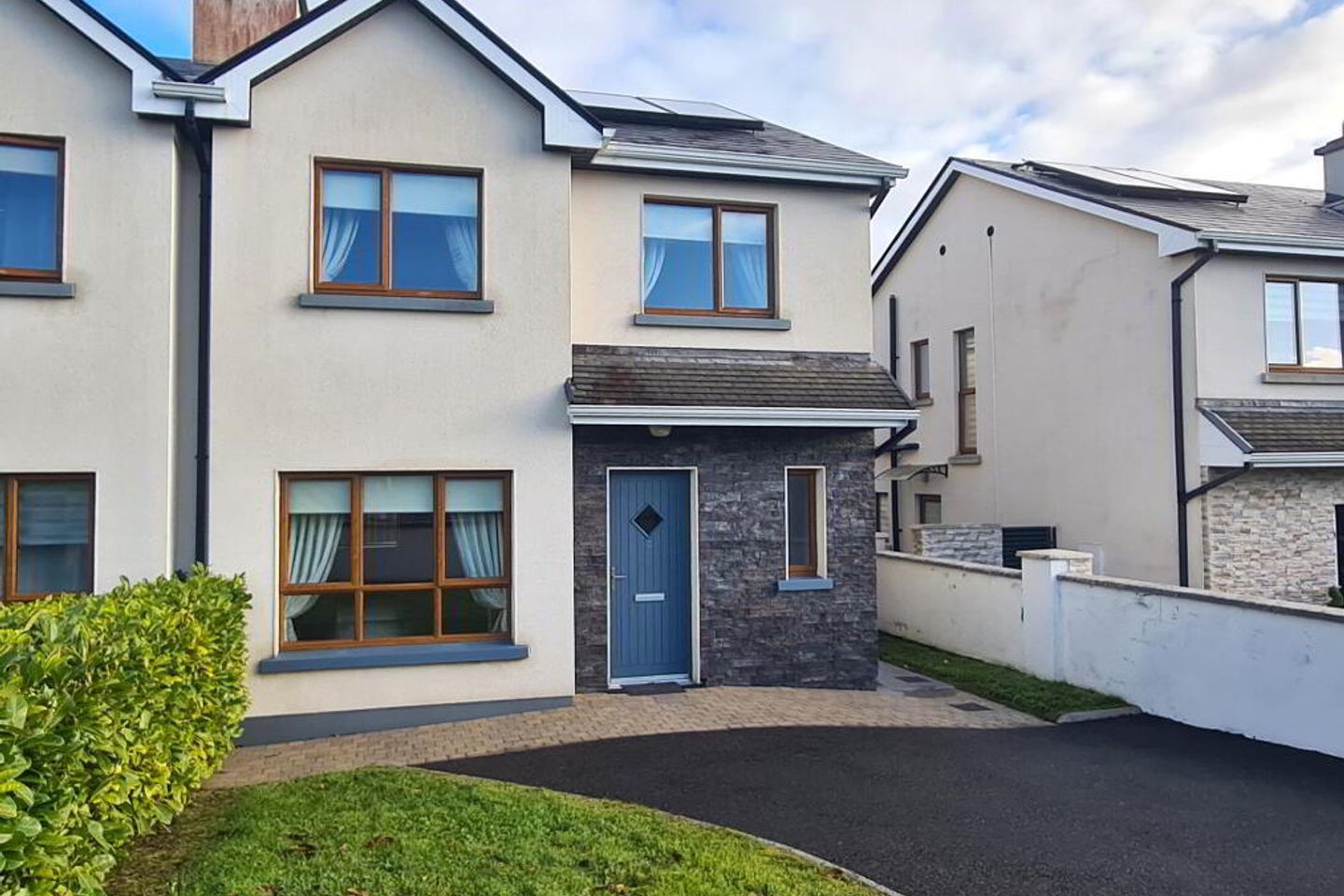 8 Bothar Tiarnan, Dun Ri, CarrickonShannon, Co. Leitrim, N41EE05 is