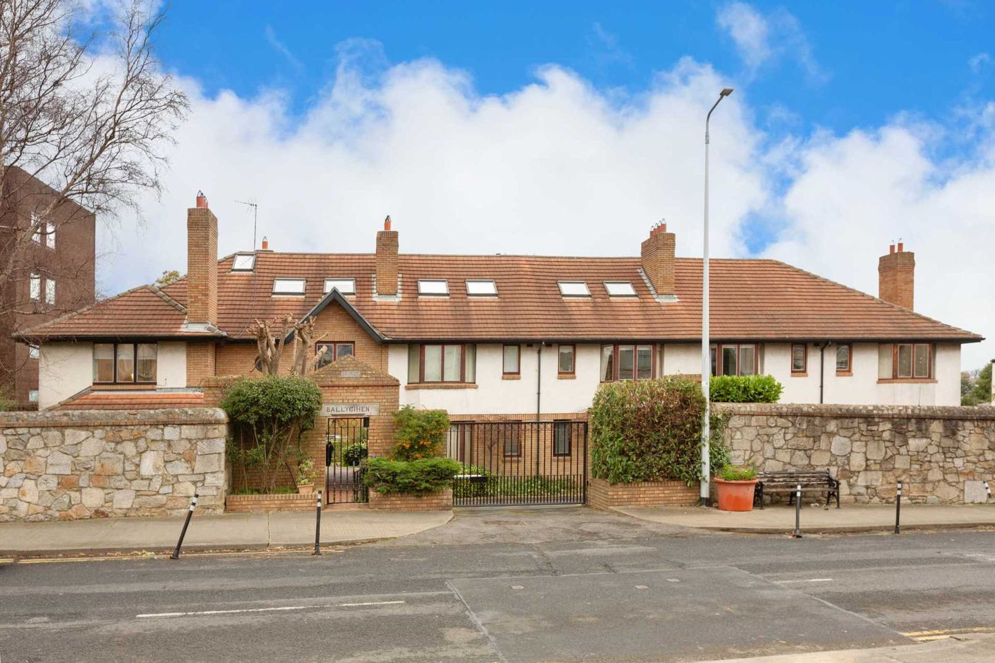 3 Ballygihen Sandycove Road, Sandycove, Co. Dublin, A96XD96 is for sale