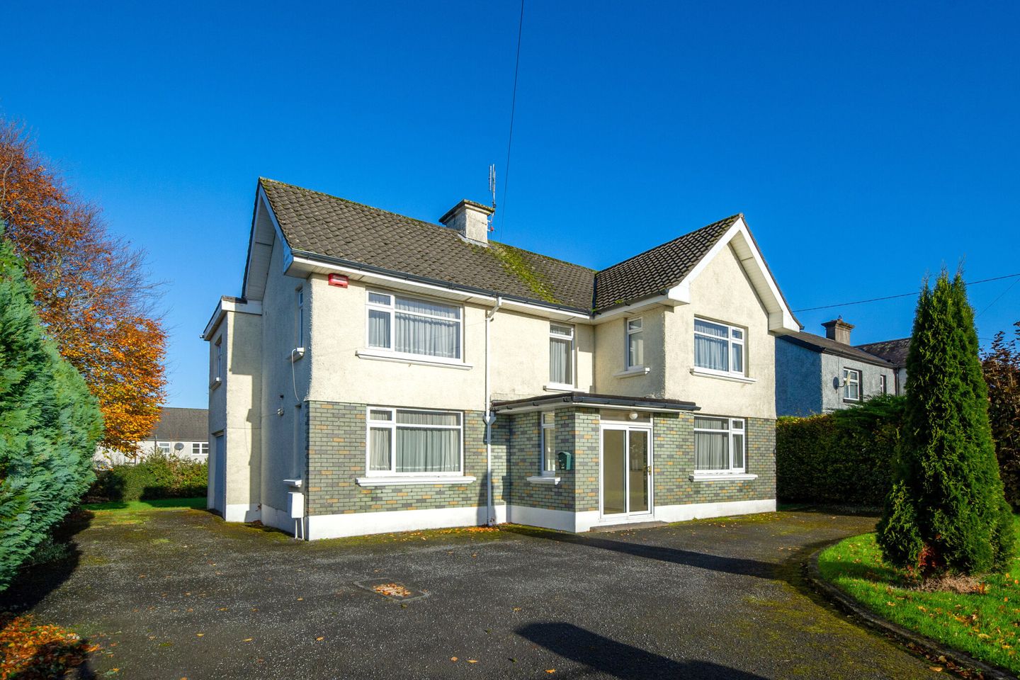 Oakwood, Duntaheen, Fermoy, Co. Cork, P61RD74 is for sale on Daft.ie