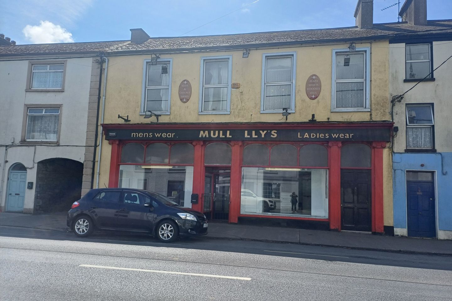 Commercial property for rent in Patrick Street, Templemore, Co. Tipperary