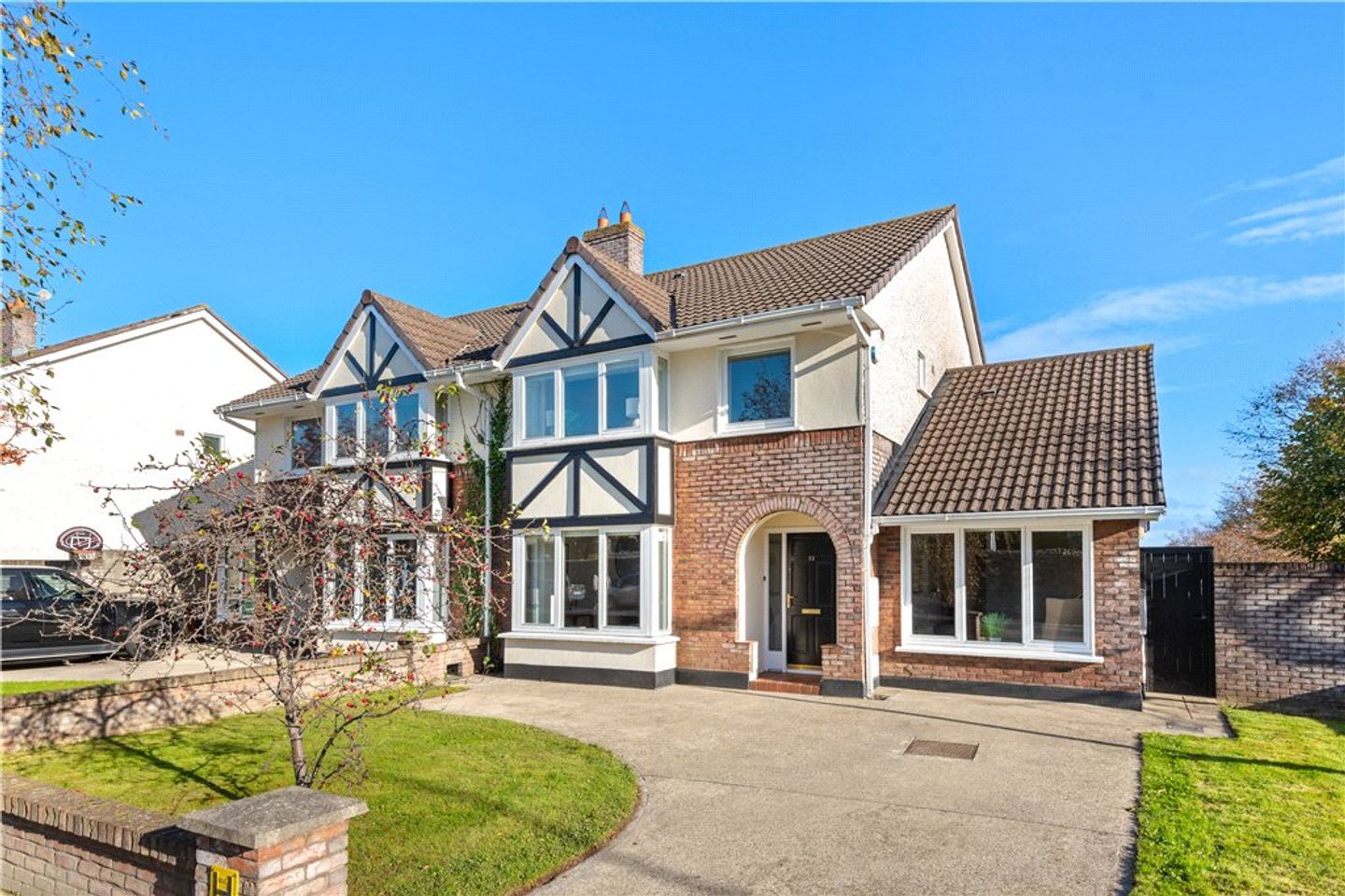 33 Glencairn View, The Gallops, Leopardstown, Dublin 18, D18AH52