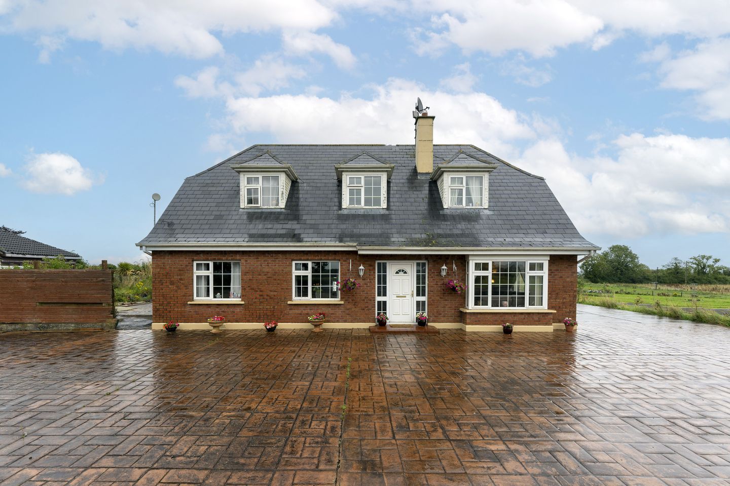 Ballinculloo, Dromin, Kilmallock, Co. Limerick, V35KN25 is for sale on