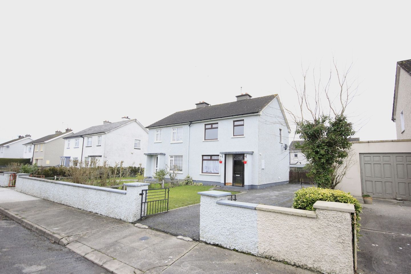12 Saint Patrick's Terrace, BorrisinOssory, Co. Laois, R32R5X6 is for