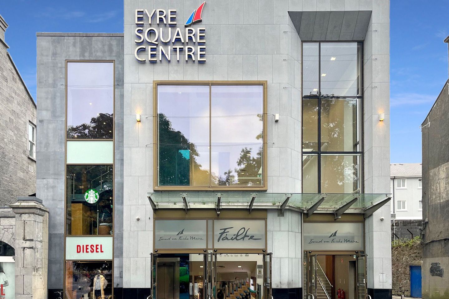 Retail Kiosk, Eyre Square Shopping Centre, Eyre Square, Galway City Centre
