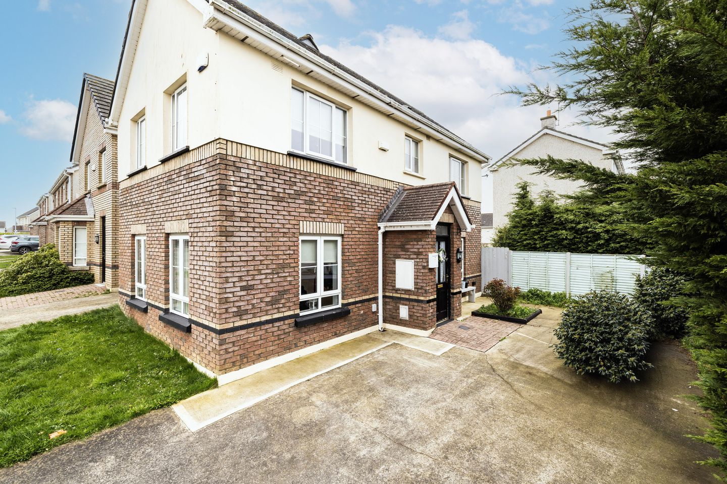 121 New Haven Bay, Balbriggan, Co. Dublin, K32DA30 is for sale on Daft.ie