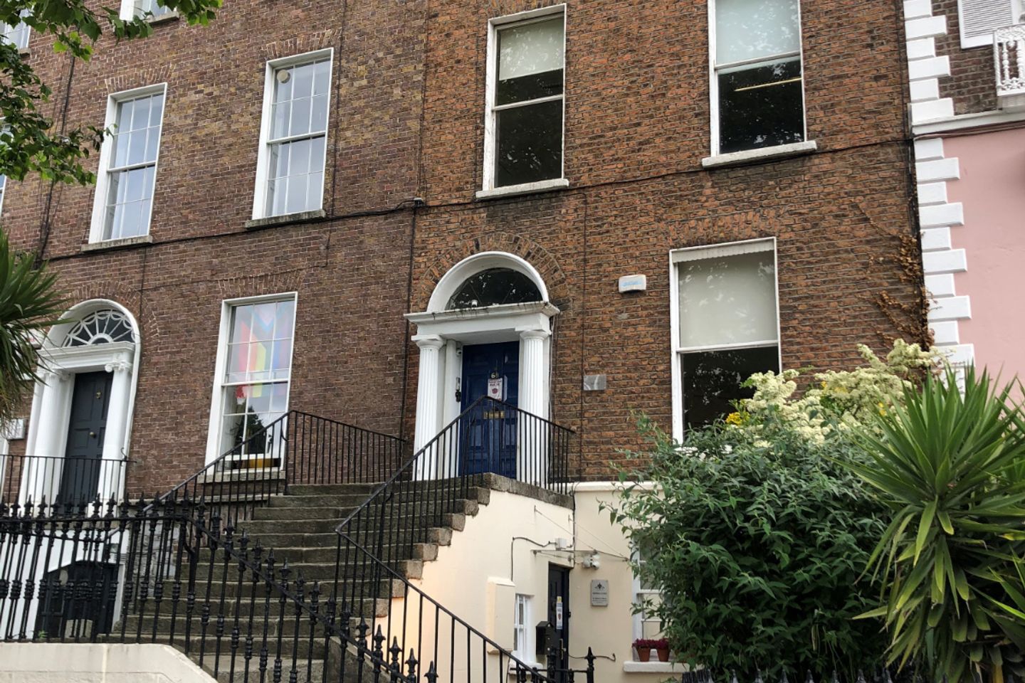 Commercial property for rent in 68 Pembroke Road, Ballsbridge, Dublin 4