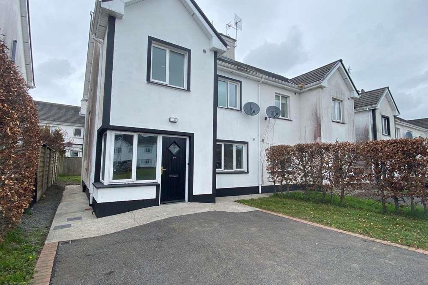 36 Esker Hills, Ballinsloe, Ballinasloe, Co. Galway, H53RW82 is for sale on Daft.ie