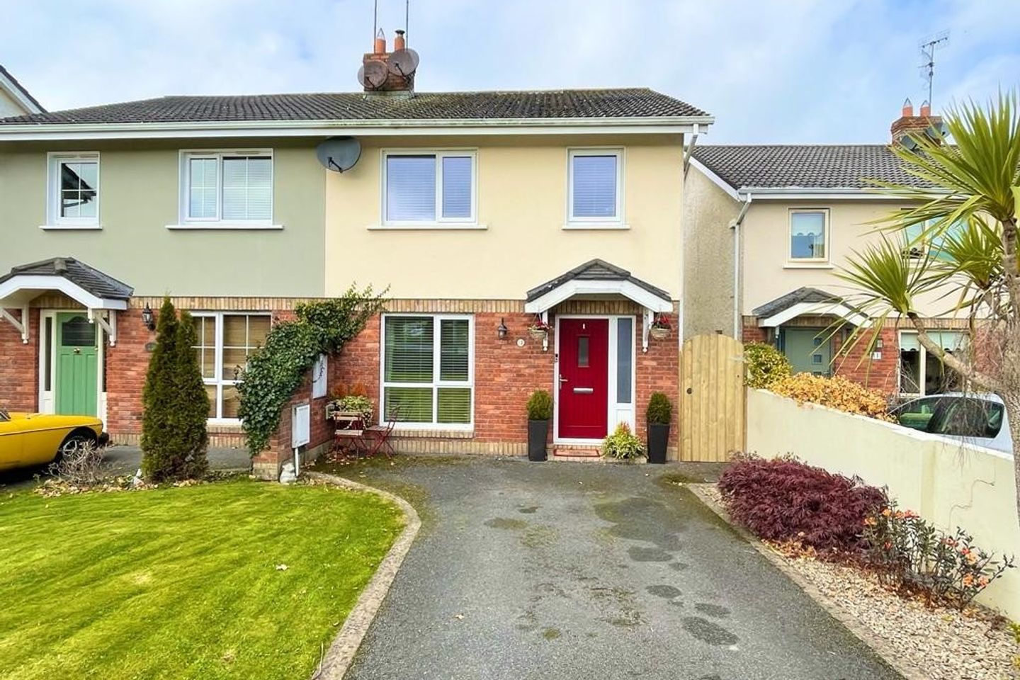12 Saint Laurences Road, Mornington Park, Donacarney, Co. Meath is for