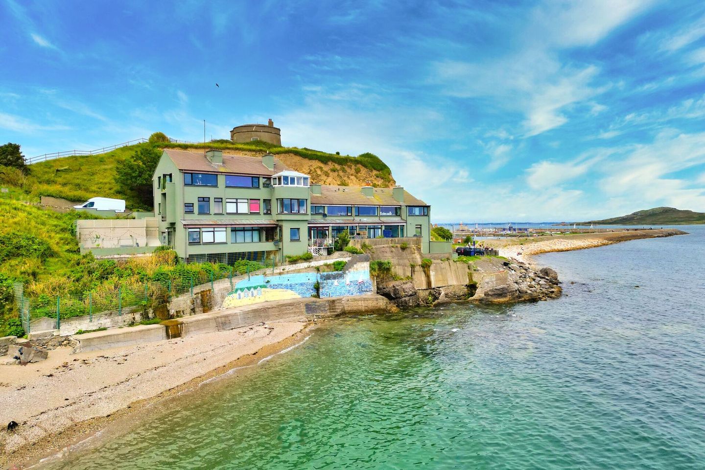 7 Asgard Apartments, Balscadden Road, Howth, Dublin 13, D13X683 is for