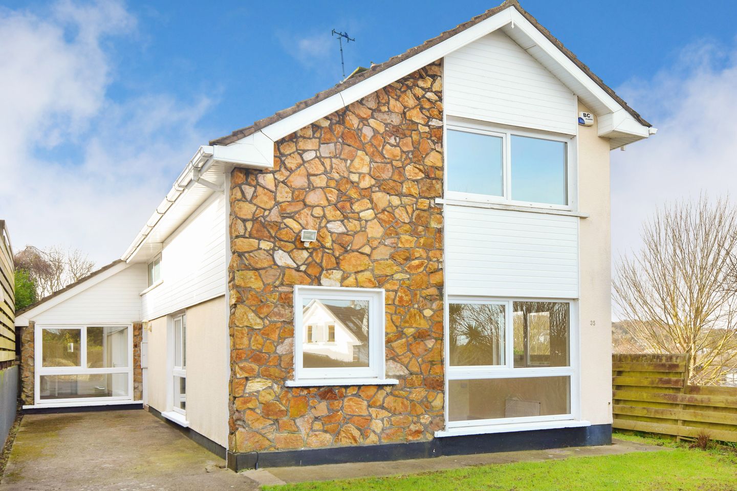 35 Casana View, Howth, Co Dublin, D13KA49 is for sale on Daft.ie