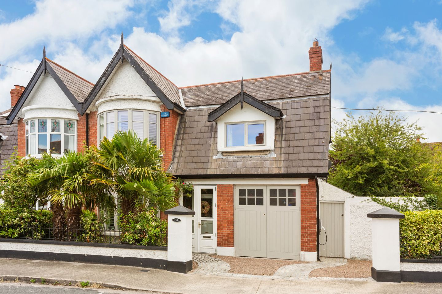 64 St Alban's Park, Sandymount, Dublin 4, D04Y5Y9